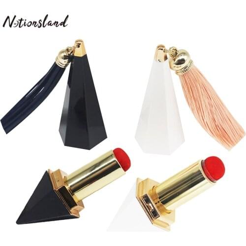 Retractable Lipstick Design Needle Pin Cushion Holder for Hand Sewing Needle Case Needlework DIY Tool Sewing Accessories