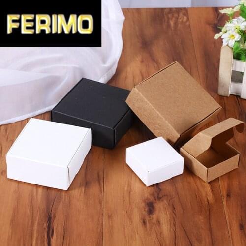 25pcs DIY Kraft Paper Candy Box Packing Gift Box Bags Soap Box Wedding Favors for Guest Birthday Decorations Party Supplies