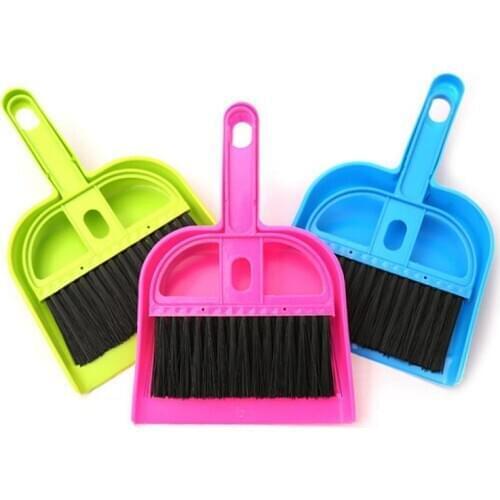 Hot Sale Fashion Product Mini Sleepwear Desktop Sweep Small Broom Dustpan Pet Cleaning Brush Pets Accessories Pet Grooming