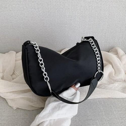 Net celebrity popular 2020 new trendy solid color street shooting gentle and versatile underarm bag shoulder messenger small bag