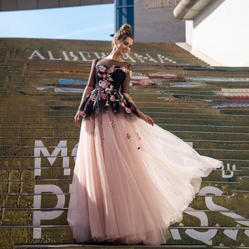 New Chic Scoop Embroidery Half-Sleeve Floor Length Tulle Formal Party Evening Gown 2021