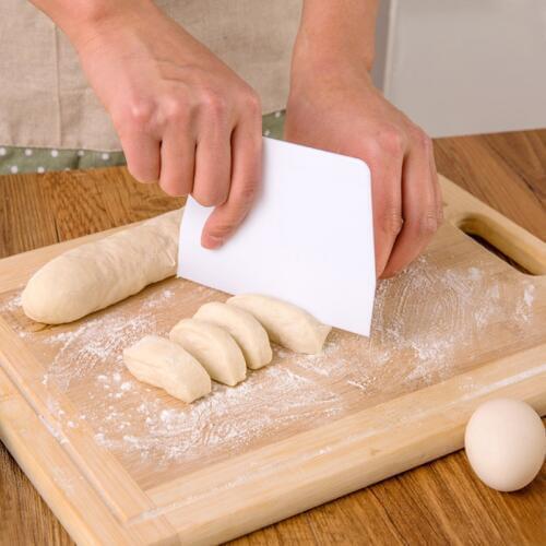 Pastry Dough Scraper Plastic Baking Cake Decorating Kitchen Tool