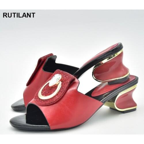 New Fashion Designer Shoes Women Luxury 2021 Nigerian Women Wedding Slipper Luxury Sandals Women African Party Pumps Low Heels