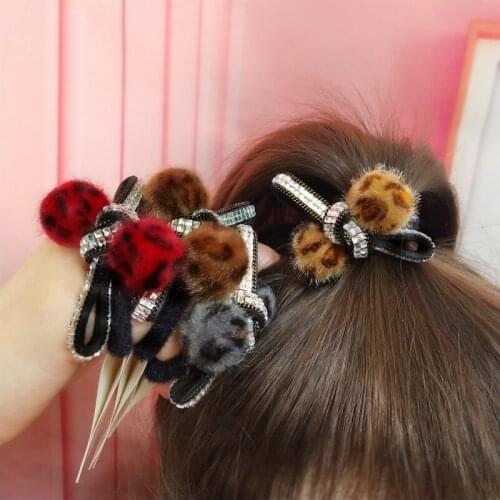 New Popular Leopard Print Plush Rubber Band Womens Creative Leisure Headdress Bowknot Rhinestone Rubber Band Hair Rope