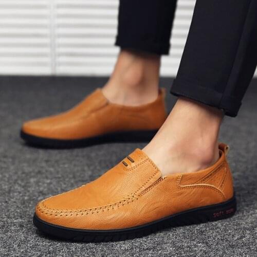 Four Seasons New Style Mens Genuine Leather Casual Soft Soled Loafers Shoes Trend Mens Shoes Breathable Driving Shoes HZ1858