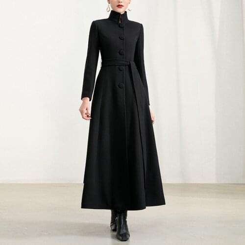 In 2020 the new thickening the season of winter winter long woolen cloth coat joker high-end Hepburn cloth coat