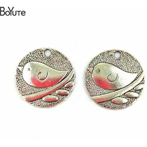BoYuTe (50 Pieces/Lot) 25MM Antique Bronze Silver Plated Zinc Alloy Round Birds Charms Pendant for Jewelry Findings Diy Handmade