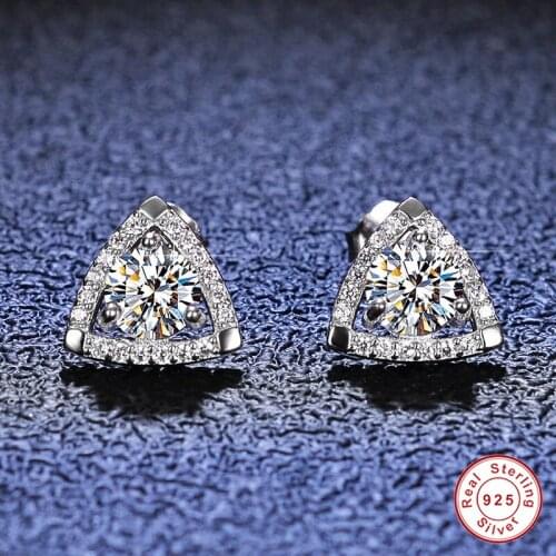 Geoki 925 Sterling Silver Passed Diamond Test Total 1 Carat D Color Moissanite Triangle Shape Stud Earrings Luxury Party Jewelry