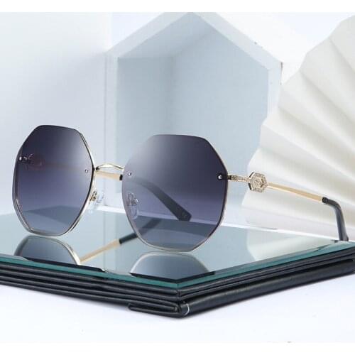 Polygonal Polarized Sunglasses Women Fashion Rhinestone Glasses Legs Street Sunglasses