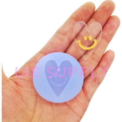 BYL456U 33.5mm x 24.8mm Smiling Heart Earrings Pendant Silicone Mold Resin Necklace Making Craft Fondant Cake Decoration DIY