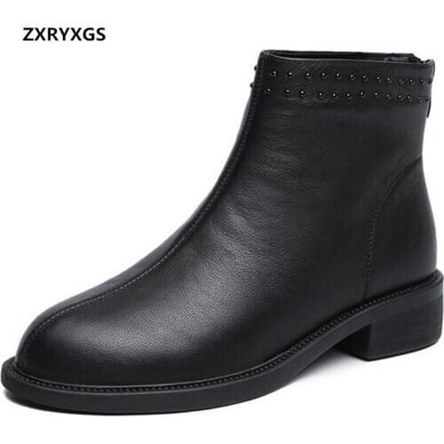New Top Cowhide Rivet Black Shoes Woman Martin Boots Fashion Autumn Winter Boots Low Heel Warm Genuine Leather Boots Women Boots