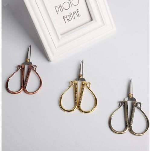 1pc Vintage Stainless Steel Moire Scissors Household Tailor Scissor For Needlework Craft Fabric Cutting Manicure Tools