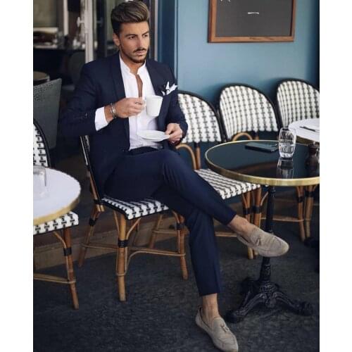 Navy Blue Wedding Tuxedos Mens Suits Slim Fit Peaked Lapel Prom BestMan Groomsmen Blazer Dinner Party Business Designs Two Piece