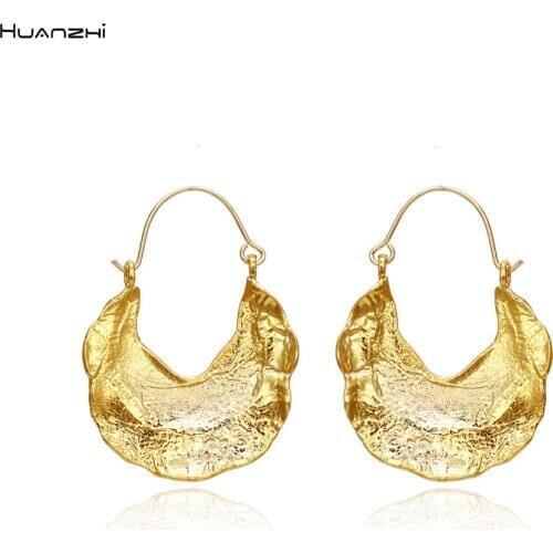 HUANZHI 2020 New Vintage Gold Silver Color Irregular Leaf Hoop Earrings For Women Geometric Round Statement Earrings Jewelry