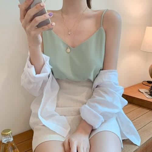 Womens sling spring and summer new V-neck chiffon sling vest vest female sense lace beautiful back wear thin base
