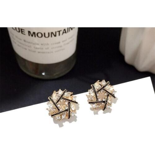 2021 Temperament Fashion Inlay Zircon jewelry female Crystal from Swarovskis 925 Silver Needle Hypoallergenic Earrings Fit Women