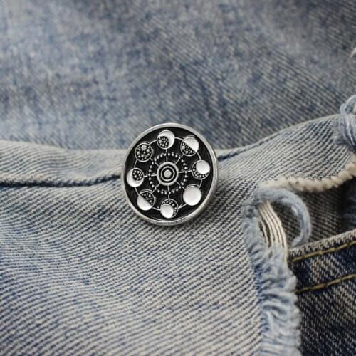 Moon Phases Enamel Pin Lunar Eclipse Astrology Badge Astronomy Gift Idea Backpack Cloth Brooches Friend Jewelry Gifts