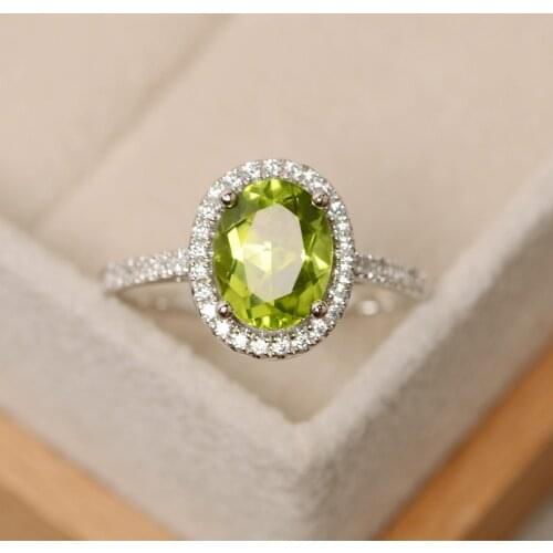 Exquisite Silver Color Oval Shape Olive Green Crystal Ring Bridal Engagement Wedding Ring Birthstone Ring Fine Jewelry for Women