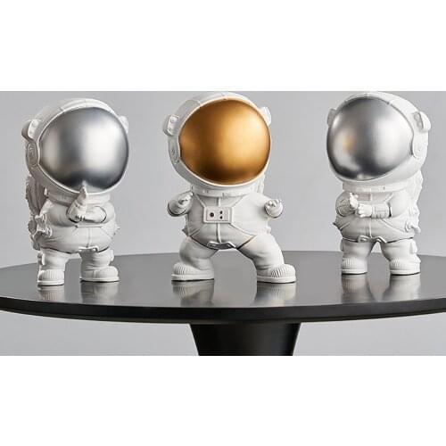 Creative Astronaut Figurines Resin Kung Fu Astronaut Statue Rocket Figurines for Interior Modern Home Decor Spaceman Sculptures