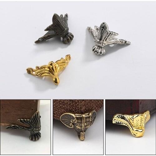 Antique Corner Protection Box Wooden Box Foot Support For Leg Protection Decorative Furniture Hardware Foot Support