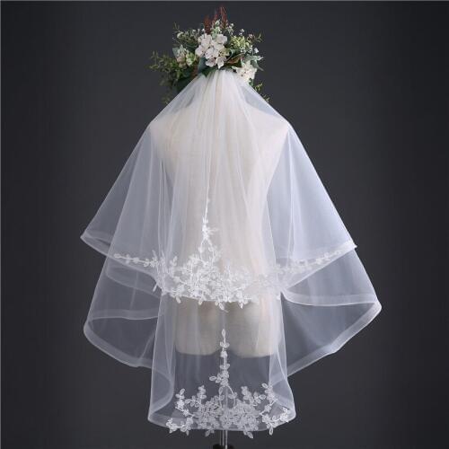 Short Bridal Veil Two Layers Wedding Veil With Comb Lace Mantilla Beautiful Wedding Accessories Veu De Noiva EE9005