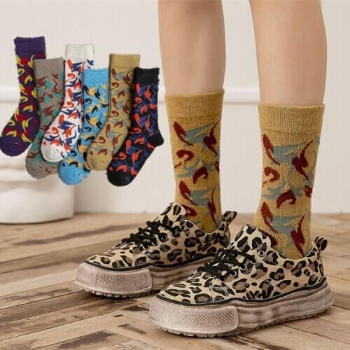 2020 Winter New Product Thickened Warm Lady Personality Creative Fashion Kilt 40% Wool Middle Stockings 6 Pairs /pack