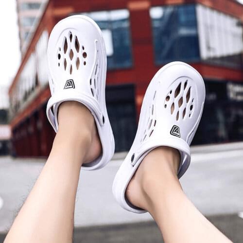Teenagers Shoes For Women Summer 2021 Soulier Mens Slippers Quilted Woman Summer Flip Flop Chue Sandals Mens Increasing Tennis