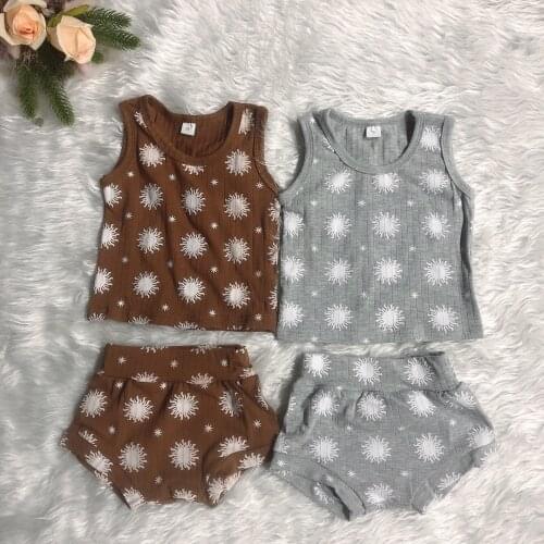 FOCUSNORM 0-18M Infant Baby Boys Clothes Sets 2pcs Sun Pattern Printed Sleeveless Vest Tops Shorts 2 Colors