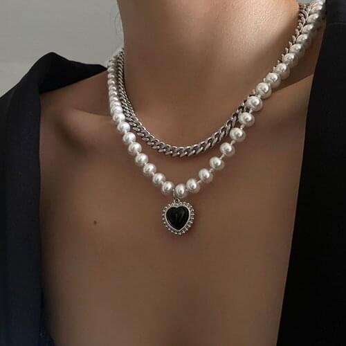 SRCOI Vintage Imitation Pearls Strand Beaded Black Resin Heart Choker Necklace Stainless Steel Layered Clavicle Chain Necklace