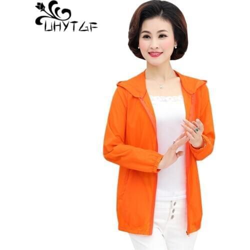 UHYTGF Elegant mom summer tops coat hooded breathable outdoor sun protection clothing casual woman thin 5XLplus size jacket 1661