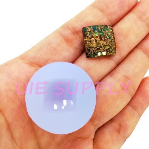 BYL287U 13.6mm Diamond Faced Square Cabochon Silicone Mold Resin Earrings Necklace Pendant Making Craft Fondant Cake Decoration