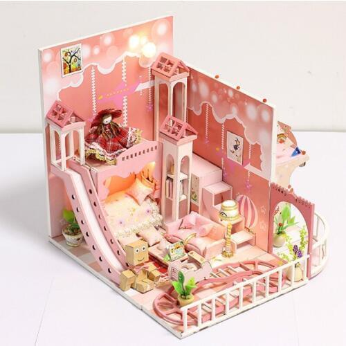 New model DIY handmade model house, dream of childhood, with dustproof cover, creative holiday gift