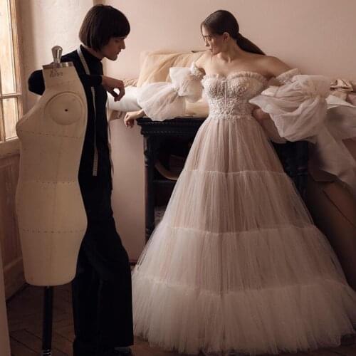 Custom Made Boho Wedding Dress 2021 Detachable Puff Sleeve Sweetheart A Line Tiered Tulle Bridal Gown