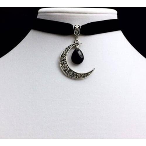 Goth Crescent Hollow Out Moon Choker Necklace Black Velvet with Statement Jewelry Large Gothic Charm Witchy Gift Fashion Pendant