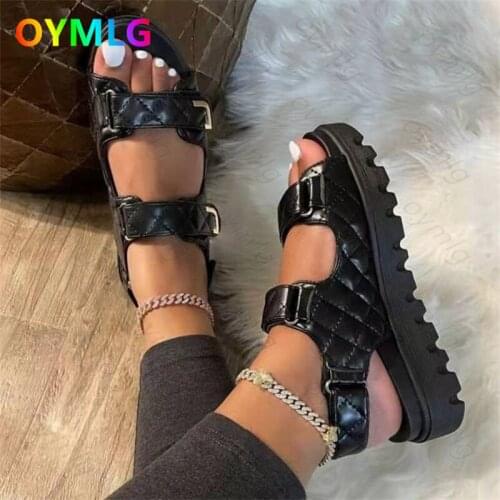 2021 new metal small fragrant wind sponge cake sandals female large size beach sandals shoes women womens sandals