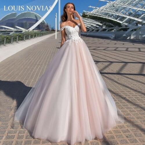 Louis Novias Sexy Wedding Dress Boho Exquisite Embroidery Empire Sheath Chapel Train Chiffon with Embroidery Mariage Wedding