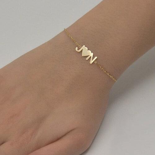 Personalized Ladies Bracelet Custom Initial Letter Heart-Shaped Minimalist Chain Bracelet Couple Gift Stainless Steel Jewelry