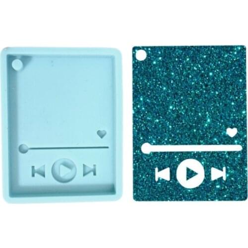 R2LE DIY Crafts Polymer Super Glossy Epoxy Resin Player Mold Keychain Silicone Mould