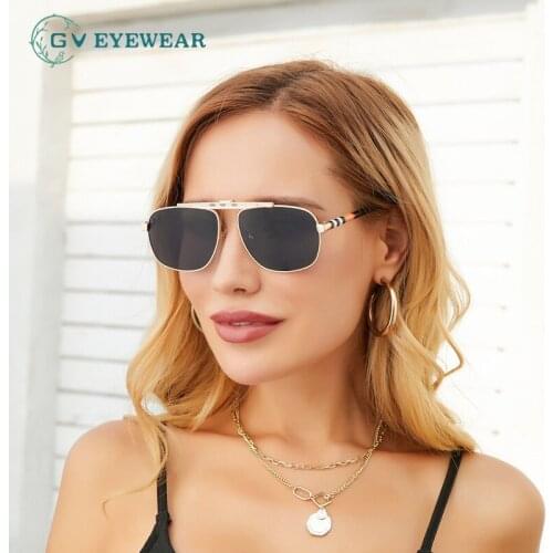 Man and Woman Trendy fashion Sunglasses Square metal frame outdoor UV400 Pilot Luxury Eyewear Travel Driving Sun Glasses GV