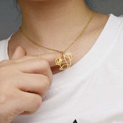 Popular in Europe and the United States, hollowedsquirrel necklace paper cartoon squirrel pendant