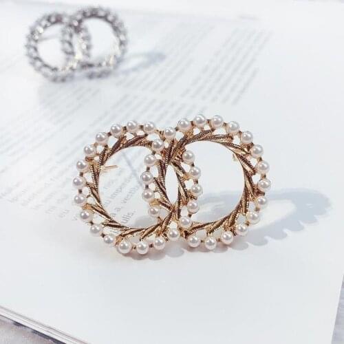 Korean Elegant Enamel Pin Pearl Brooches For Women Scarf Buckle Lapel Pin Brooch Jewelry Charm Luxury Clothing Accessories