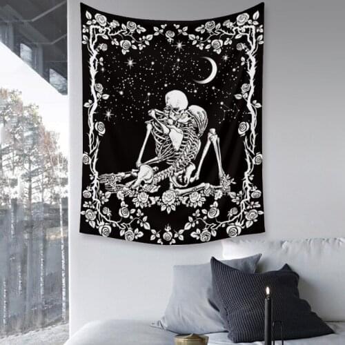 Flower Kiss Skull Tapestry Black Witchcraft Wall Hanging Cloth Carpet Tapestries Ceiling Room Home Decor Gothic Decor Macrame