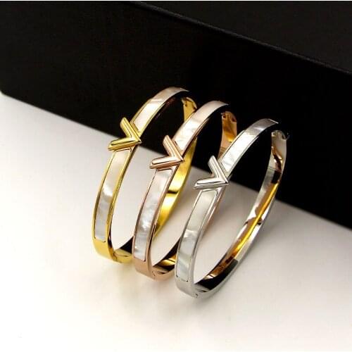 Luxury Brand Natural Shell V Shape Bracelet & Bangle For Women Men Charm Hollow Letter Bangle Love Silver-Color Pulseiras