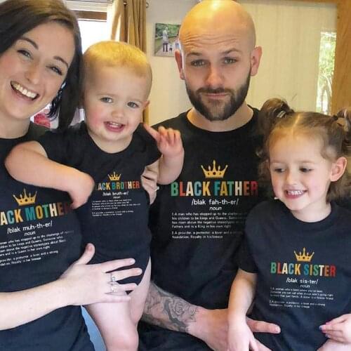 Matching Family Outfits Mommy Daddy Daughter Son T Shirt Mother Father Boy Girl Clothes Set Women Men Couple Mom Kids T-shirt