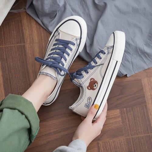Cute Bear Embroidery Low Top Canvas Shoes 2021 Summer Women Lace-Up Breathable Casual Sneakers For Women Shoes Female Student