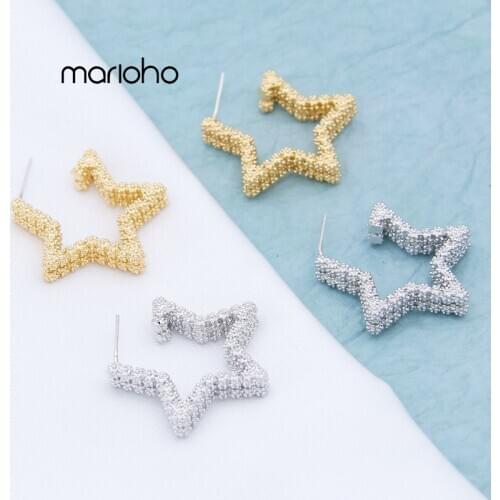 Women’s Wild Metal Pattern Five-Pointed Star Hoop Earrings Gold Colors Bump Texture Hollow Earrings Simple Party Jewelry