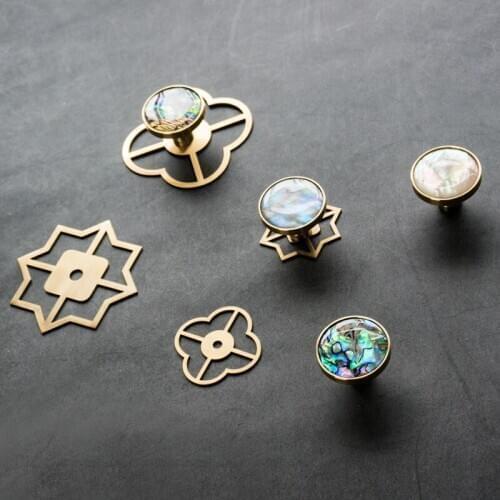 Nordic Luxury Ins Creative Brass Handle Hook Bottom Support Wardrobe Door Single Hole Handle Decorative Piece