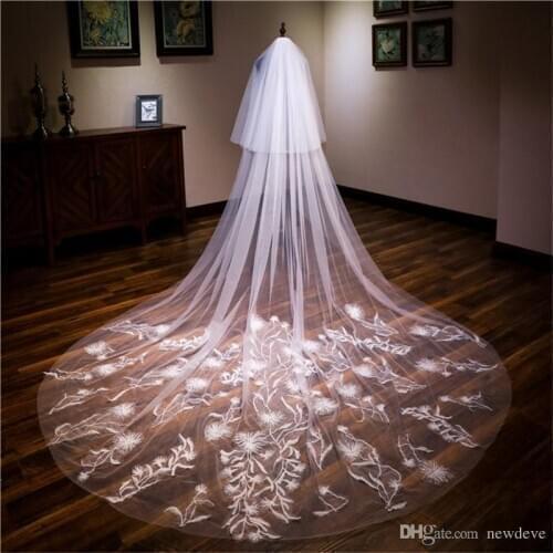 2019 Designed Wedding Veils Real Images Cathedral Length Bridal Veils Full Lace Cut Edge with Blusher Face Appliqued 3m 2 Layers