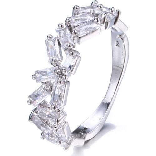Bettyue Ingenious Design White For Women Irregular Arrangement AAA Cubic Stones Ring Personality Dress-up Attractive Of Party