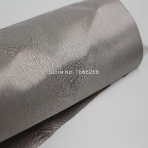 Magnetic shielding bag